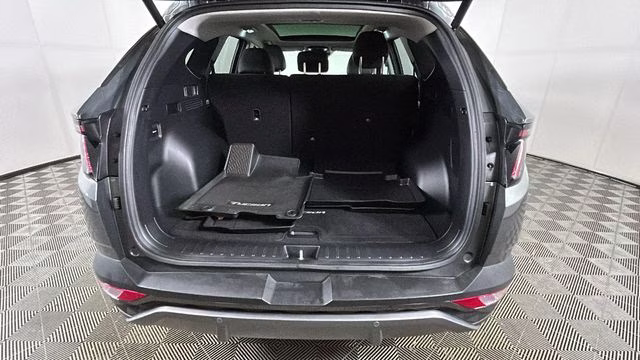 2023 Amazon Gray Hyundai Tucson Limited AWD SUV
