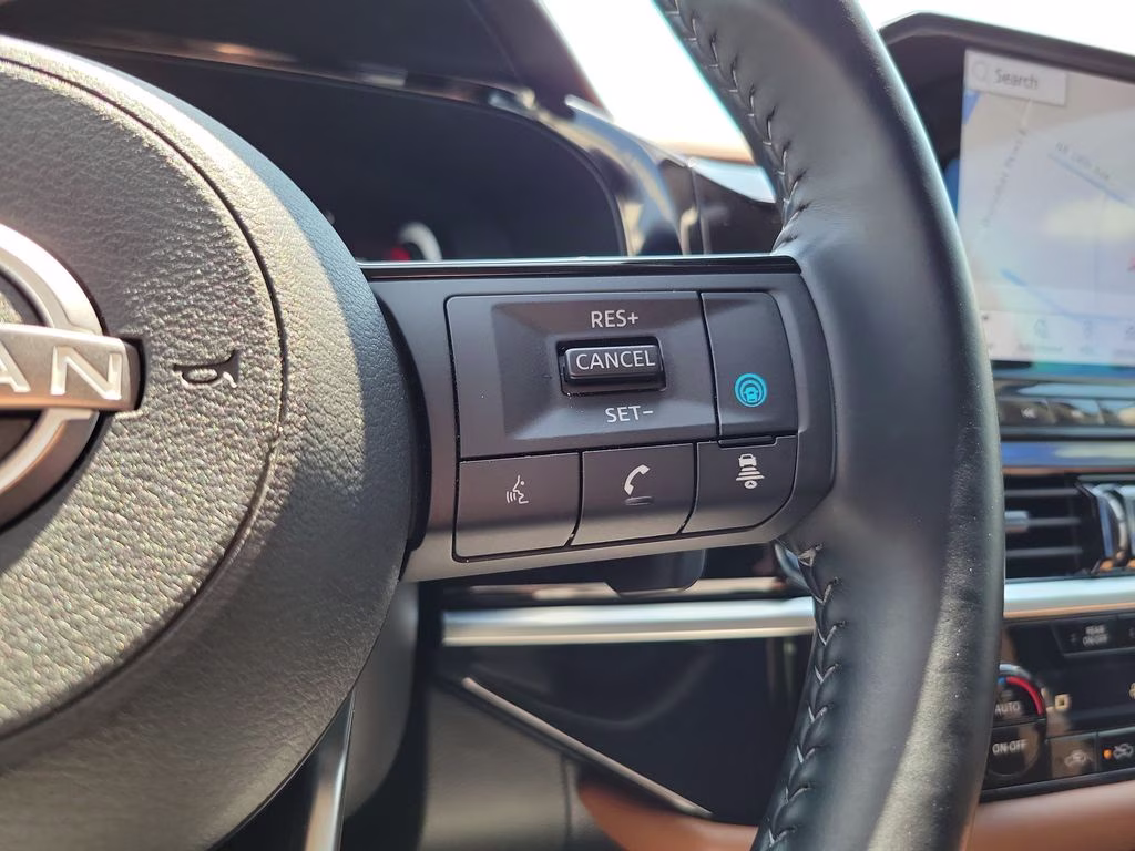 2025 Boulder Gray Pearl Nissan Pathfinder Platinum FWD SUV