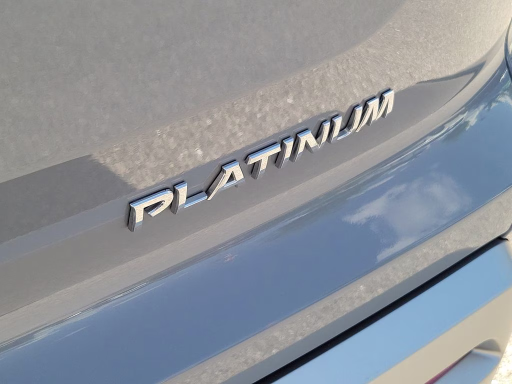 2025 Boulder Gray Pearl Nissan Pathfinder Platinum FWD SUV