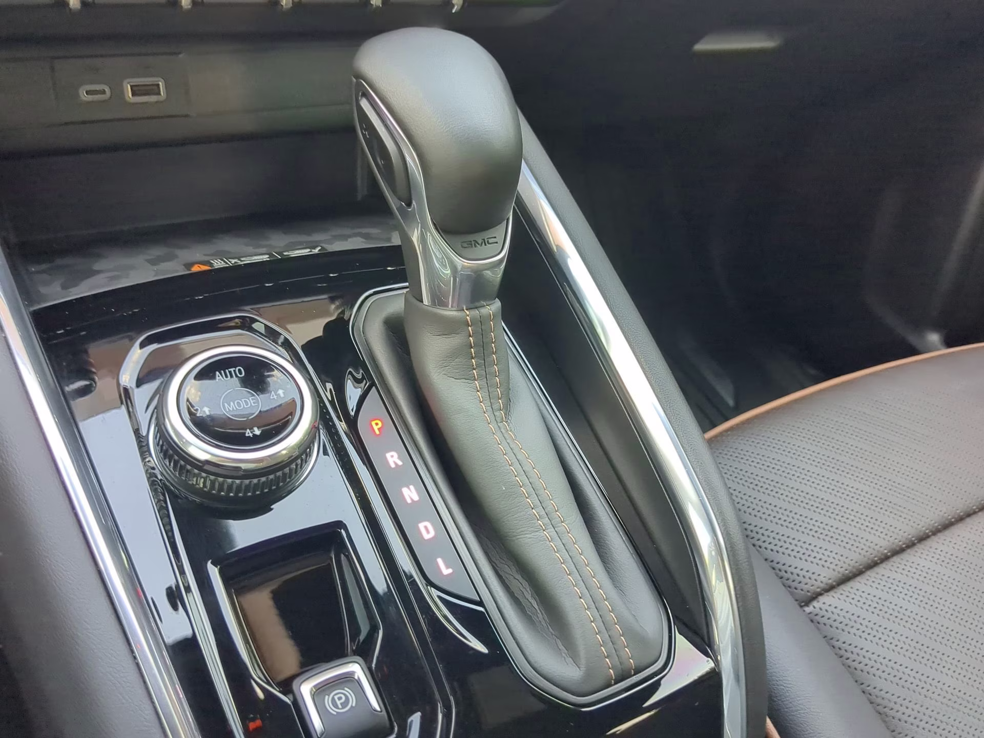 2023 Sterling Metallic GMC Canyon 4WD AT4 Crew Cab Pickup 4X4 Truck