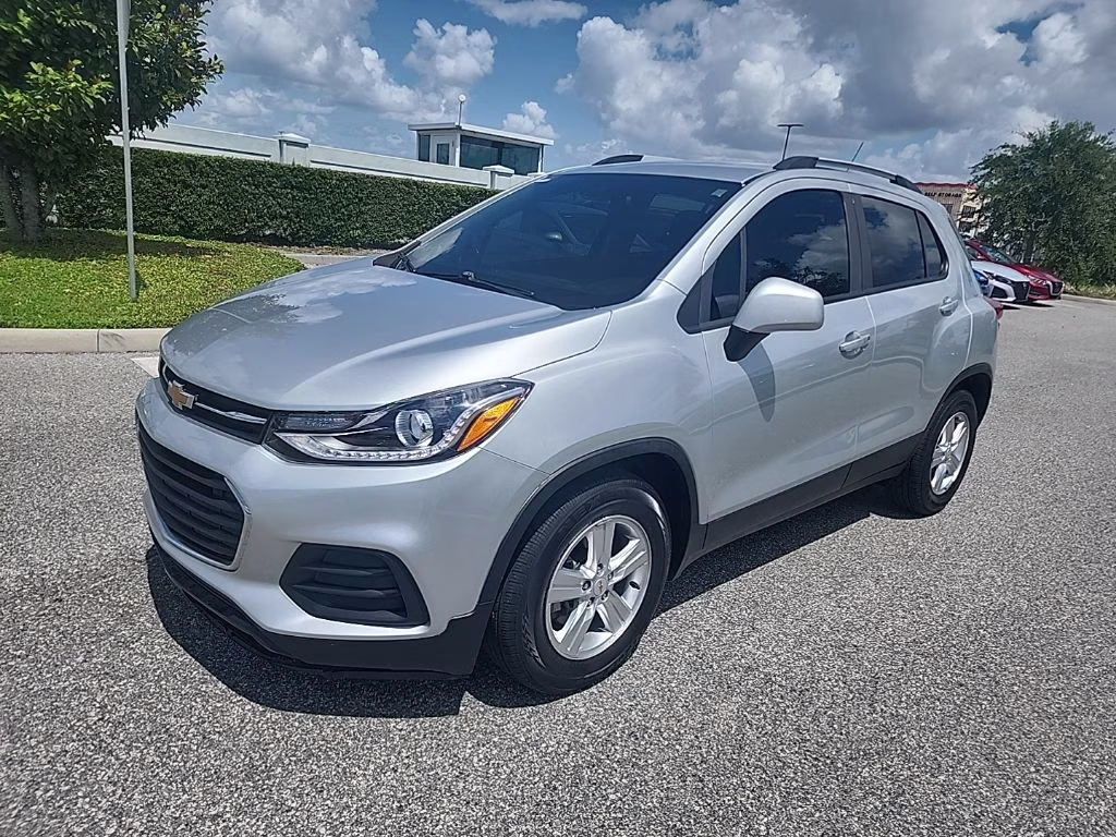 2021 Chevrolet Trax LT's photo