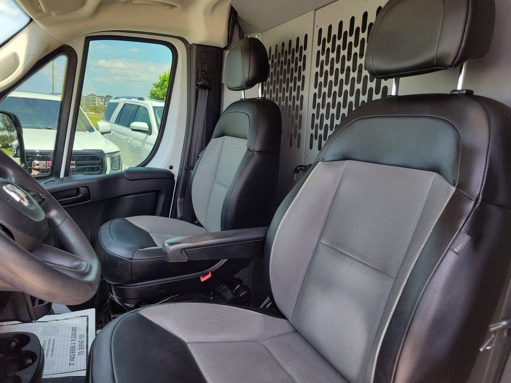 2023 Bright White Clearcoat Ram ProMaster 2500 High Roof FWD Van