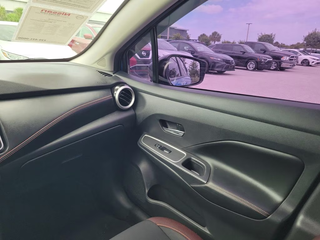 2020 Electric Blue Metallic Nissan Versa 1.6 SR FWD Sedan
