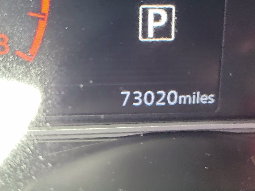 2020 Electric Blue Metallic Nissan Versa 1.6 SR FWD Sedan