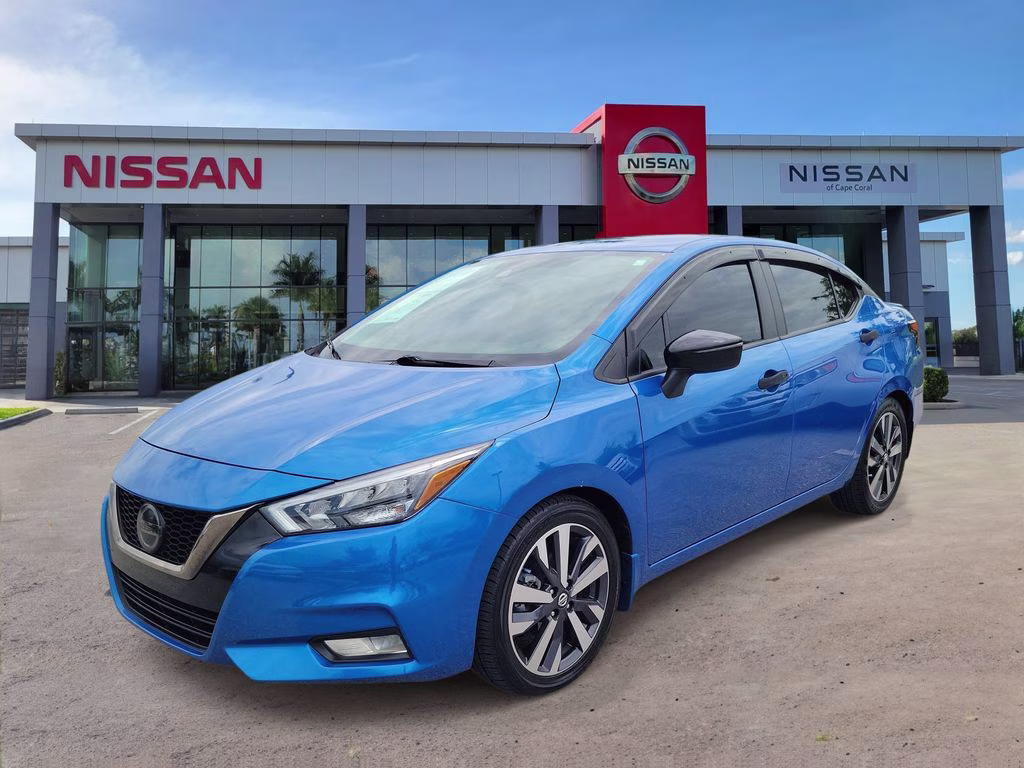 2020 Electric Blue Metallic Nissan Versa 1.6 SR FWD Sedan