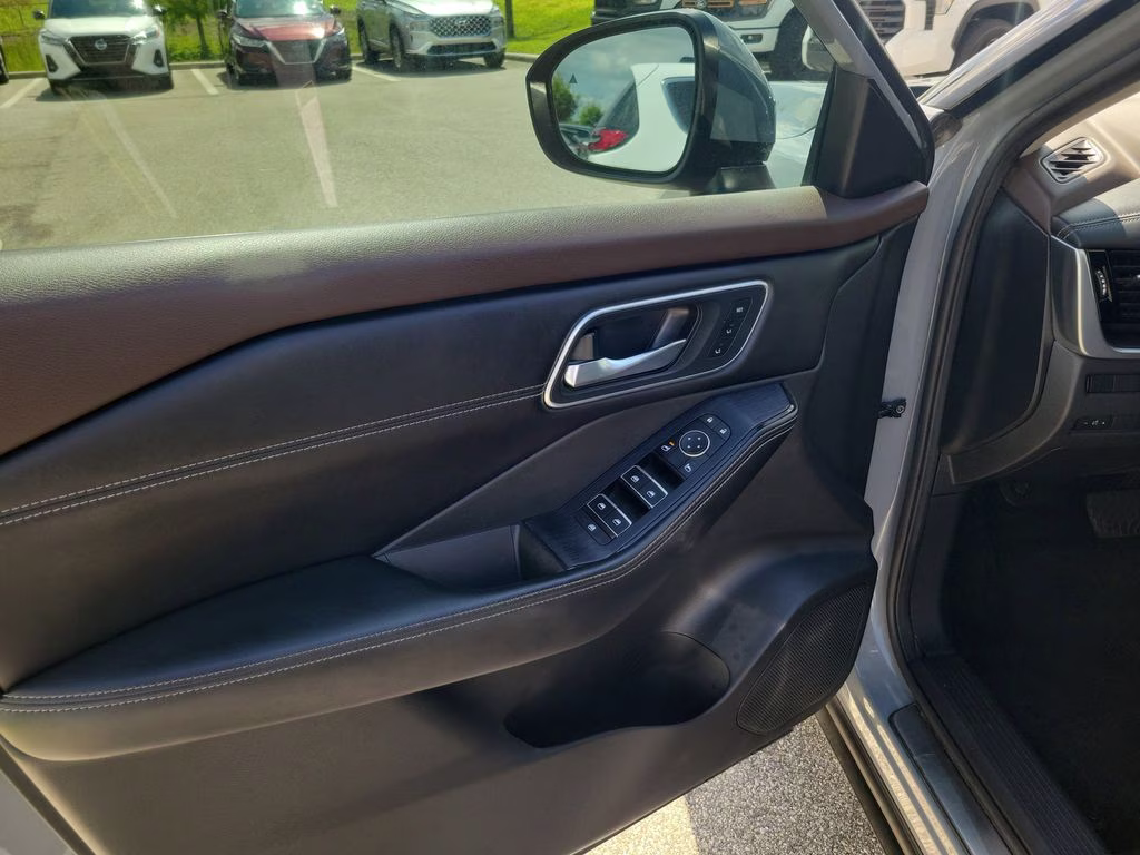2022 Boulder Gray Pearl Nissan Rogue Platinum FWD SUV