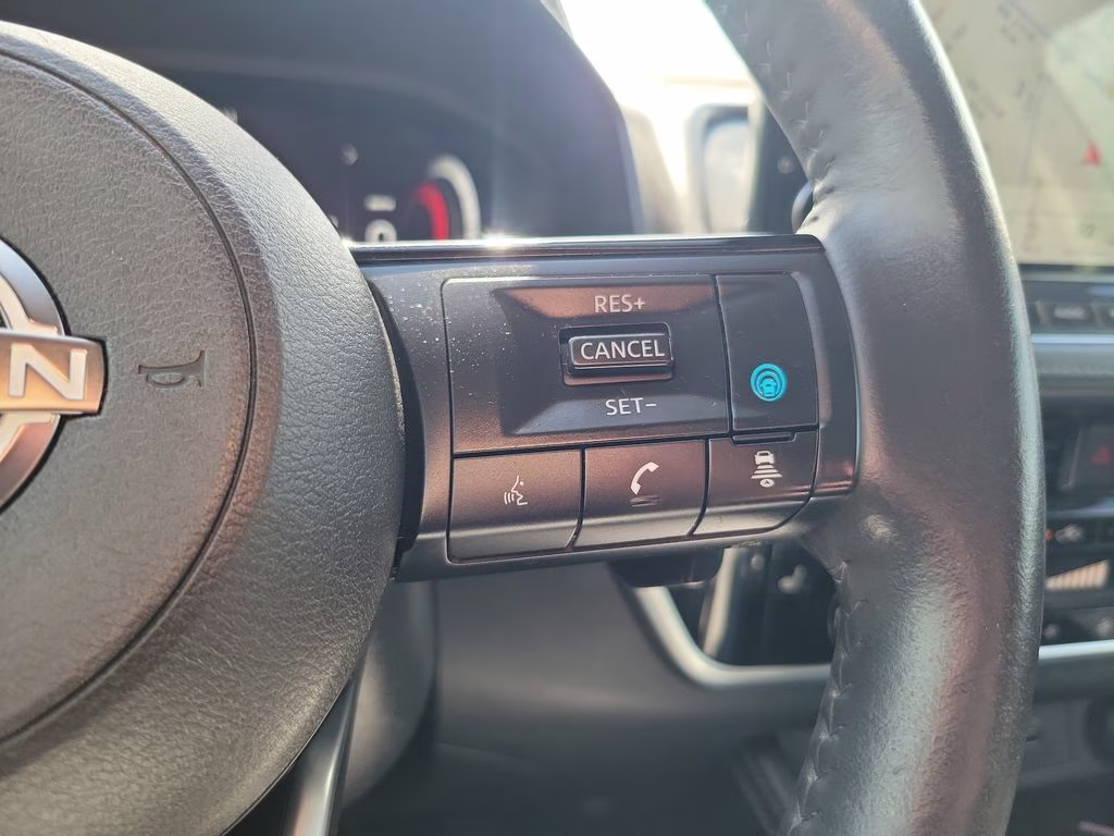 2022 Boulder Gray Pearl Nissan Rogue Platinum FWD SUV