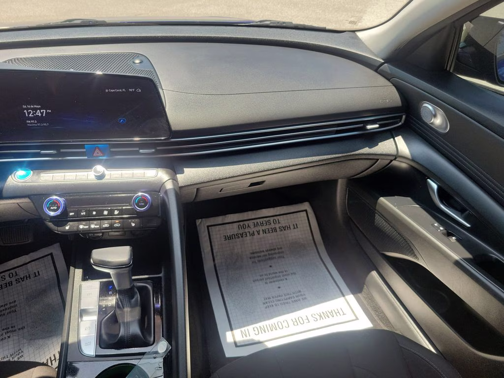 2023 Intense Blue Hyundai Elantra SEL FWD Sedan