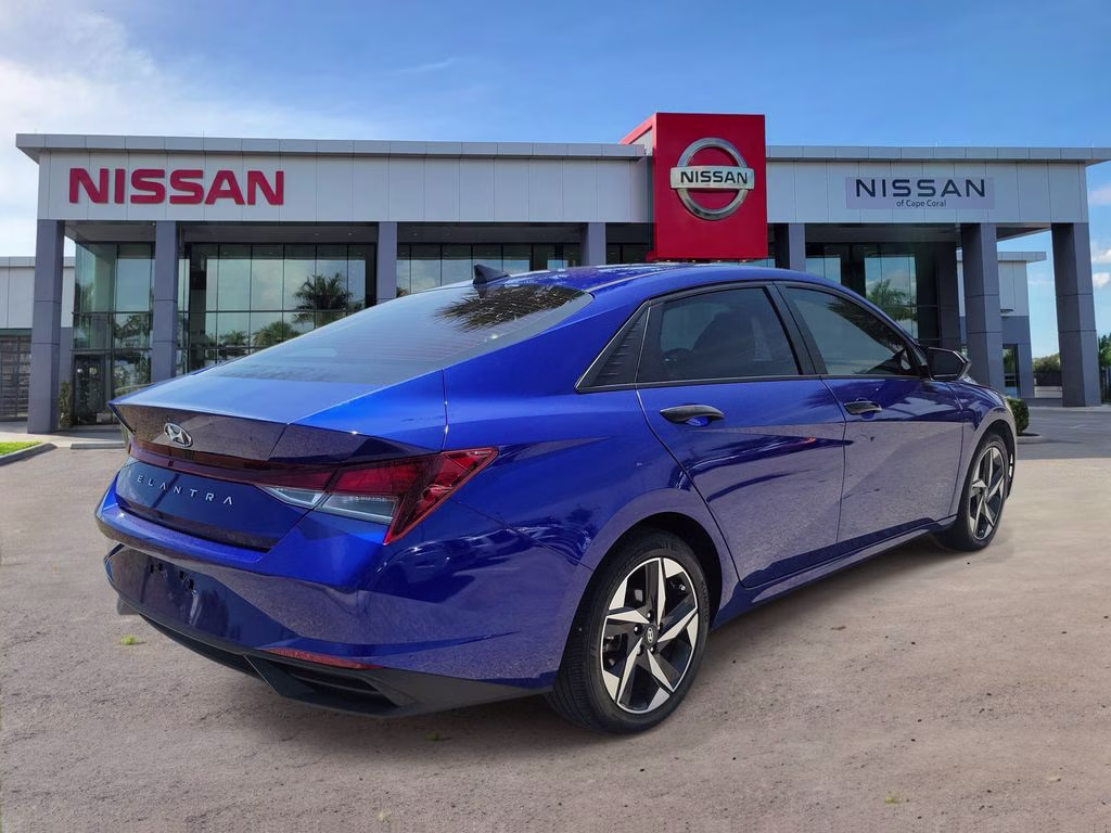 2023 Intense Blue Hyundai Elantra SEL FWD Sedan