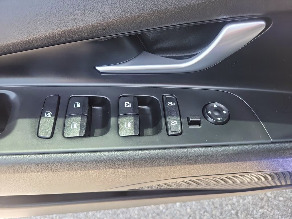 2023 Intense Blue Hyundai Elantra SEL FWD Sedan