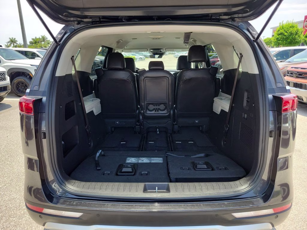 2024 Panthera Metal Kia Carnival LX FWD Van