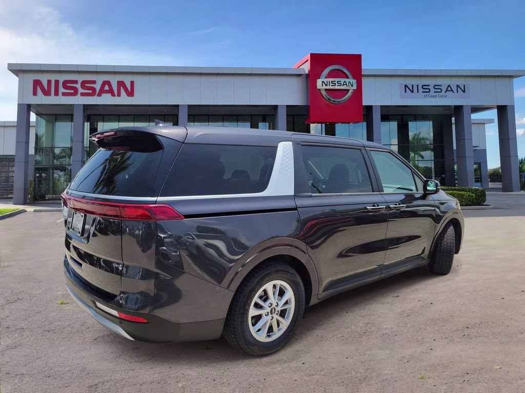 2024 Panthera Metal Kia Carnival LX FWD Van