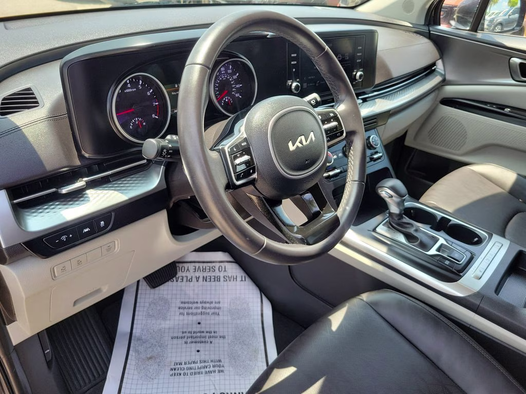 2024 Panthera Metal Kia Carnival LX FWD Van