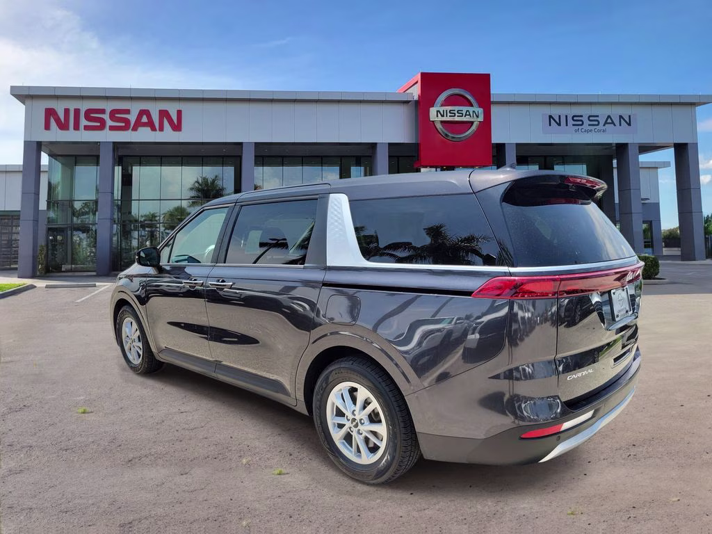 2024 Panthera Metal Kia Carnival LX FWD Van