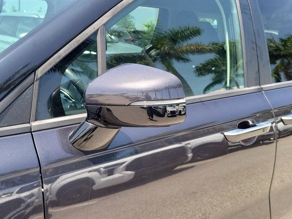 2024 Panthera Metal Kia Carnival LX FWD Van