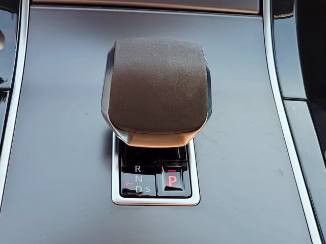 2024 White Land Rover Range Rover Velar Dynamic SE AWD SUV