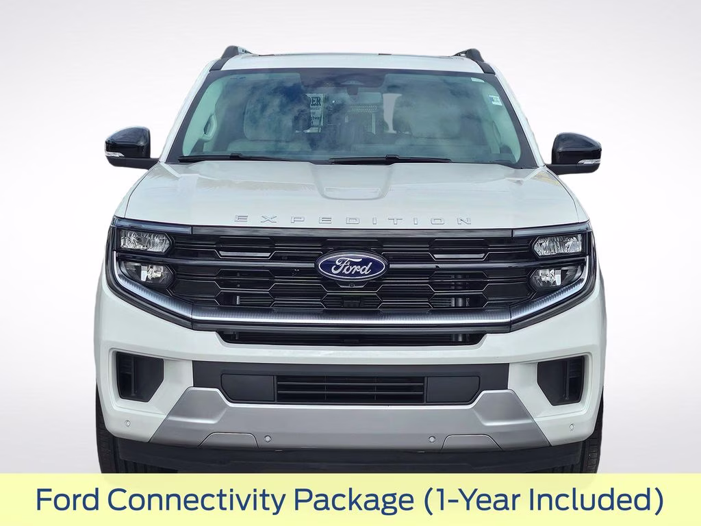 2026 Star White Metallic Tri-Coat Ford Expedition Platinum 4X4 SUV