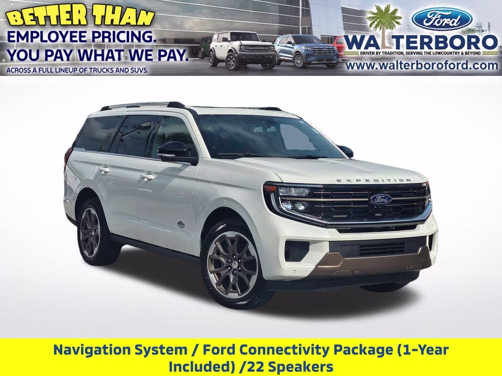 2026 Star White Metallic Tri-Coat Ford Expedition King Ranch 4X4 SUV