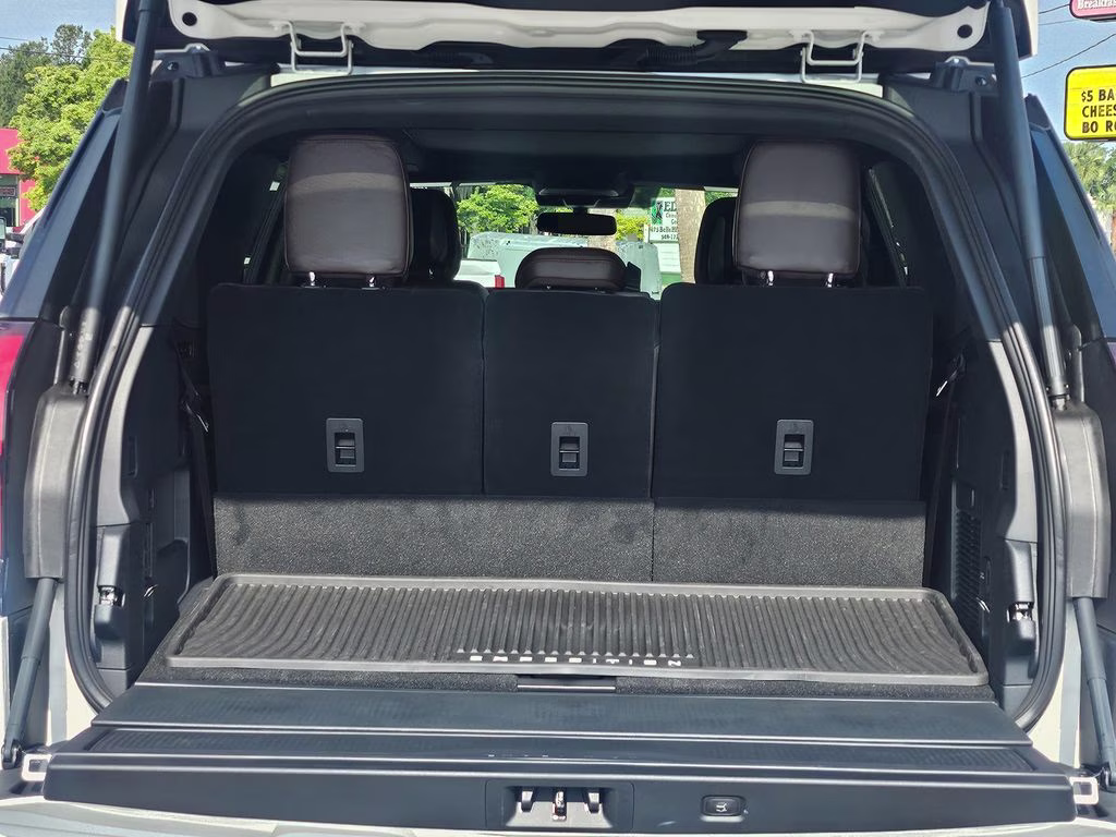 2026 Star White Metallic Tri-Coat Ford Expedition King Ranch 4X4 SUV