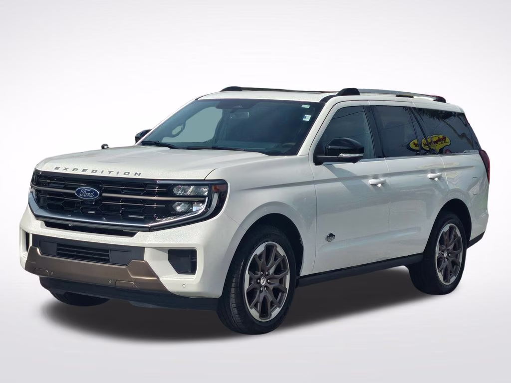 2026 Star White Metallic Tri-Coat Ford Expedition King Ranch 4X4 SUV