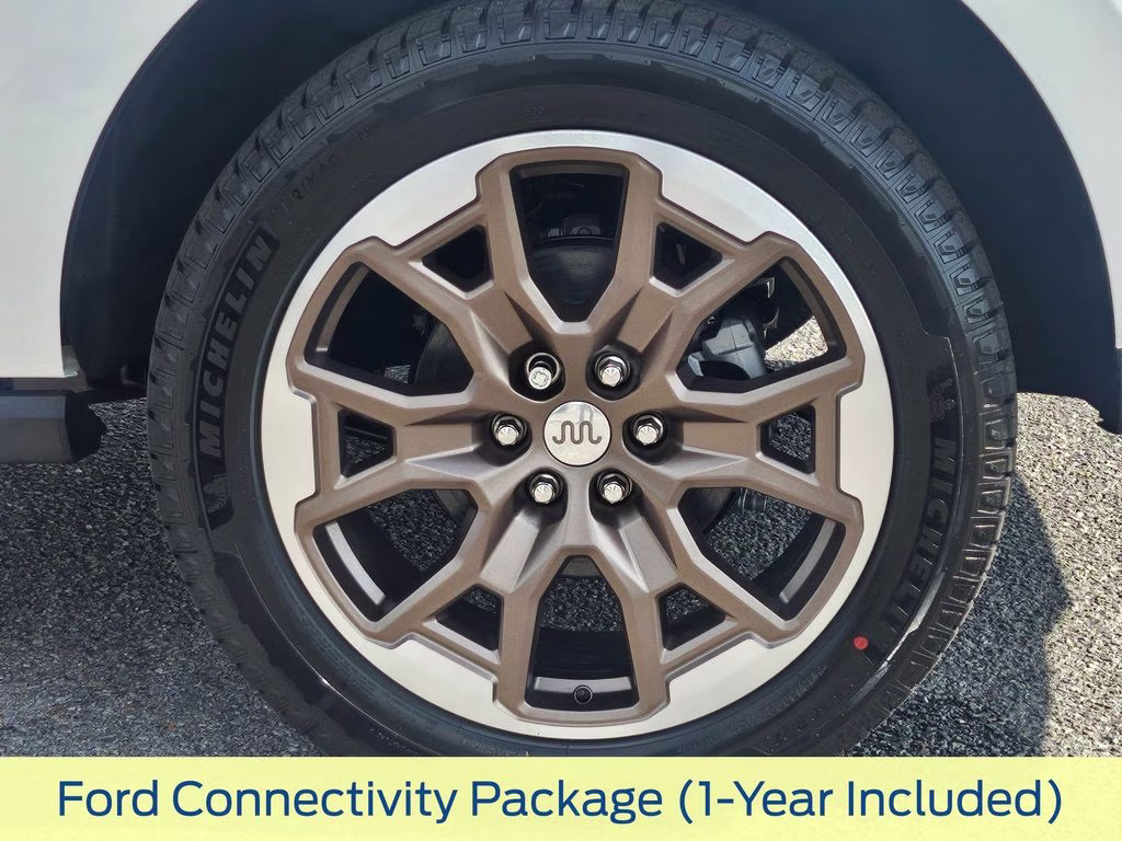 2026 Star White Metallic Tri-Coat Ford Expedition King Ranch 4X4 SUV