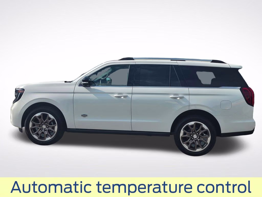 2026 Star White Metallic Tri-Coat Ford Expedition King Ranch 4X4 SUV