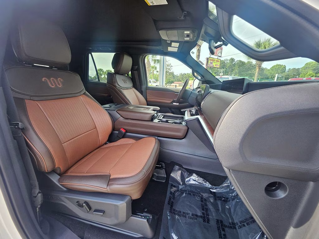 2026 Star White Metallic Tri-Coat Ford Expedition King Ranch 4X4 SUV