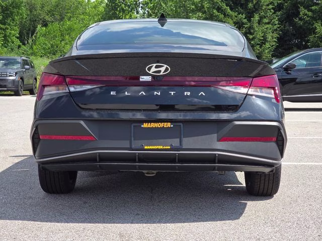 2026 Abyss Black Hyundai Elantra SEL Sport FWD Sedan