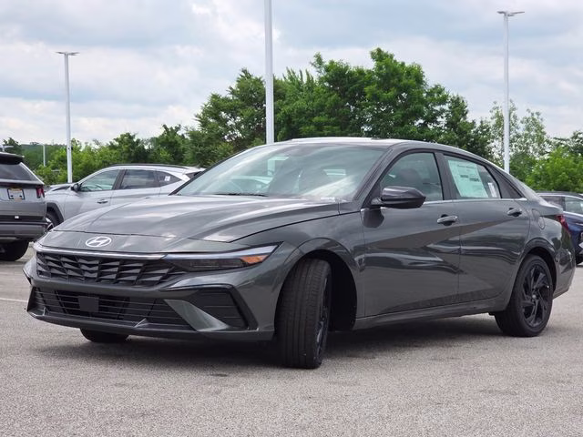 2026 Amazon Gray Hyundai Elantra SEL Sport FWD Sedan