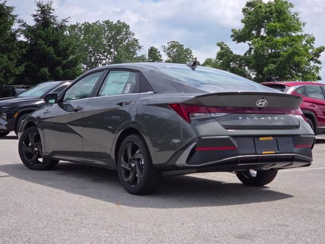 2026 Amazon Gray Hyundai Elantra SEL Sport FWD Sedan