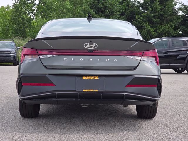 2026 Amazon Gray Hyundai Elantra SEL Sport FWD Sedan