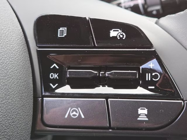 2026 Amazon Gray Hyundai Elantra SEL Sport FWD Sedan