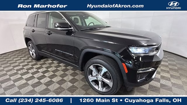 2024 Diamond Black Crystal Pearlcoat Jeep Grand Cherokee 4xe 4X4 SUV