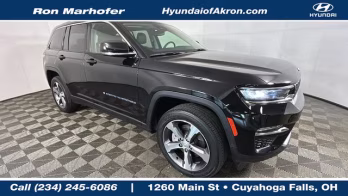 2024 Diamond Black Crystal Pearlcoat Jeep Grand Cherokee 4xe 4X4 SUV
