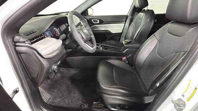 2023 Bright White Clearcoat Jeep Compass Limited 4X4 SUV