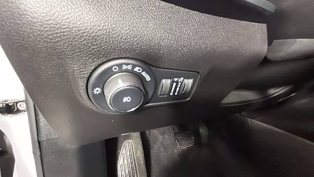 2023 Bright White Clearcoat Jeep Compass Limited 4X4 SUV
