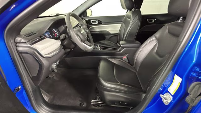 2024 Hydro Blue Pearlcoat Jeep Compass Limited 4X4 SUV