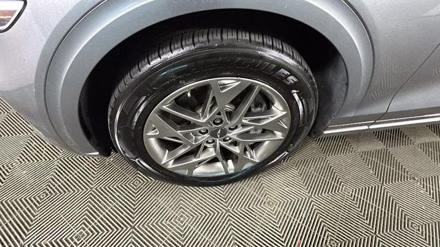 2025 Savile Silver Genesis GV70 2.5T AWD SUV