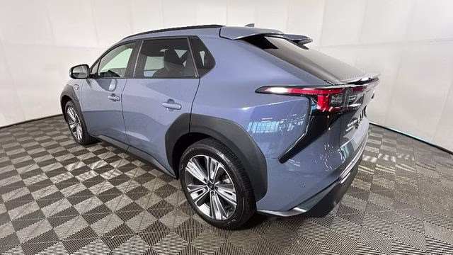2023 Harbor Mist Gray Pearl Subaru Solterra Limited AWD SUV