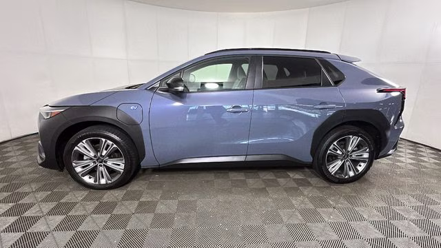 2023 Harbor Mist Gray Pearl Subaru Solterra Limited AWD SUV