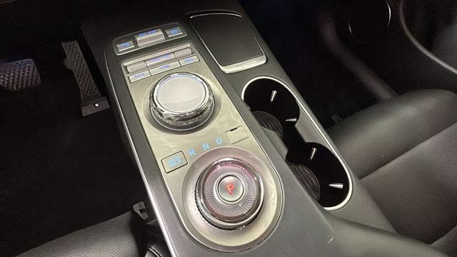 2025 Makalu Gray Genesis GV70 2.5T AWD SUV