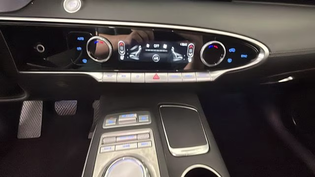 2025 Makalu Gray Genesis GV70 2.5T AWD SUV
