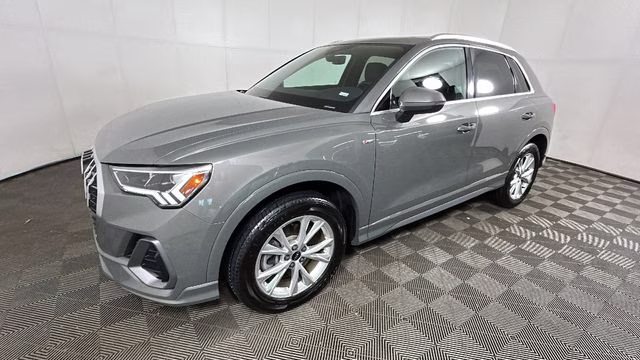 2024 Chronos Gray Metallic Audi Q3 Premium AWD SUV
