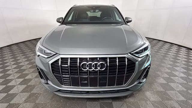 2024 Chronos Gray Metallic Audi Q3 Premium AWD SUV