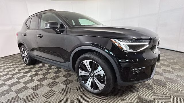 2023 Volvo XC40 Recharge Pure Electric Twin Plus AWD SUV