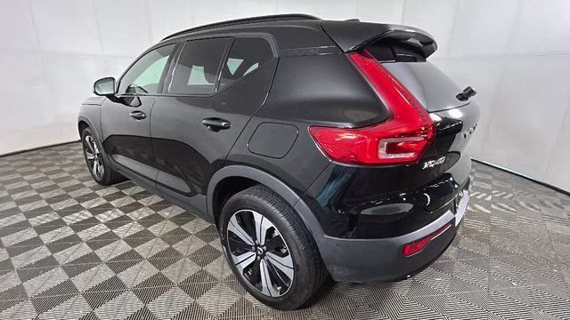 2023 Volvo XC40 Recharge Pure Electric Twin Plus AWD SUV