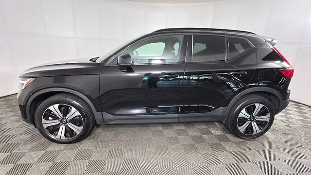 2023 Volvo XC40 Recharge Pure Electric Twin Plus AWD SUV