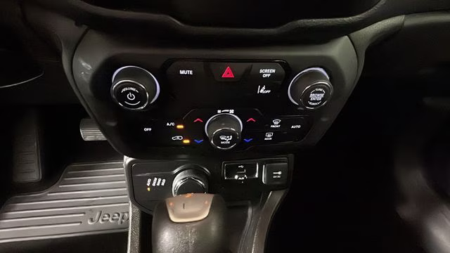2021 Glacier Metallic Clearcoat Jeep Renegade Sport 4X4 SUV