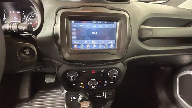 2021 Glacier Metallic Clearcoat Jeep Renegade Sport 4X4 SUV