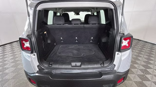 2021 Glacier Metallic Clearcoat Jeep Renegade Sport 4X4 SUV